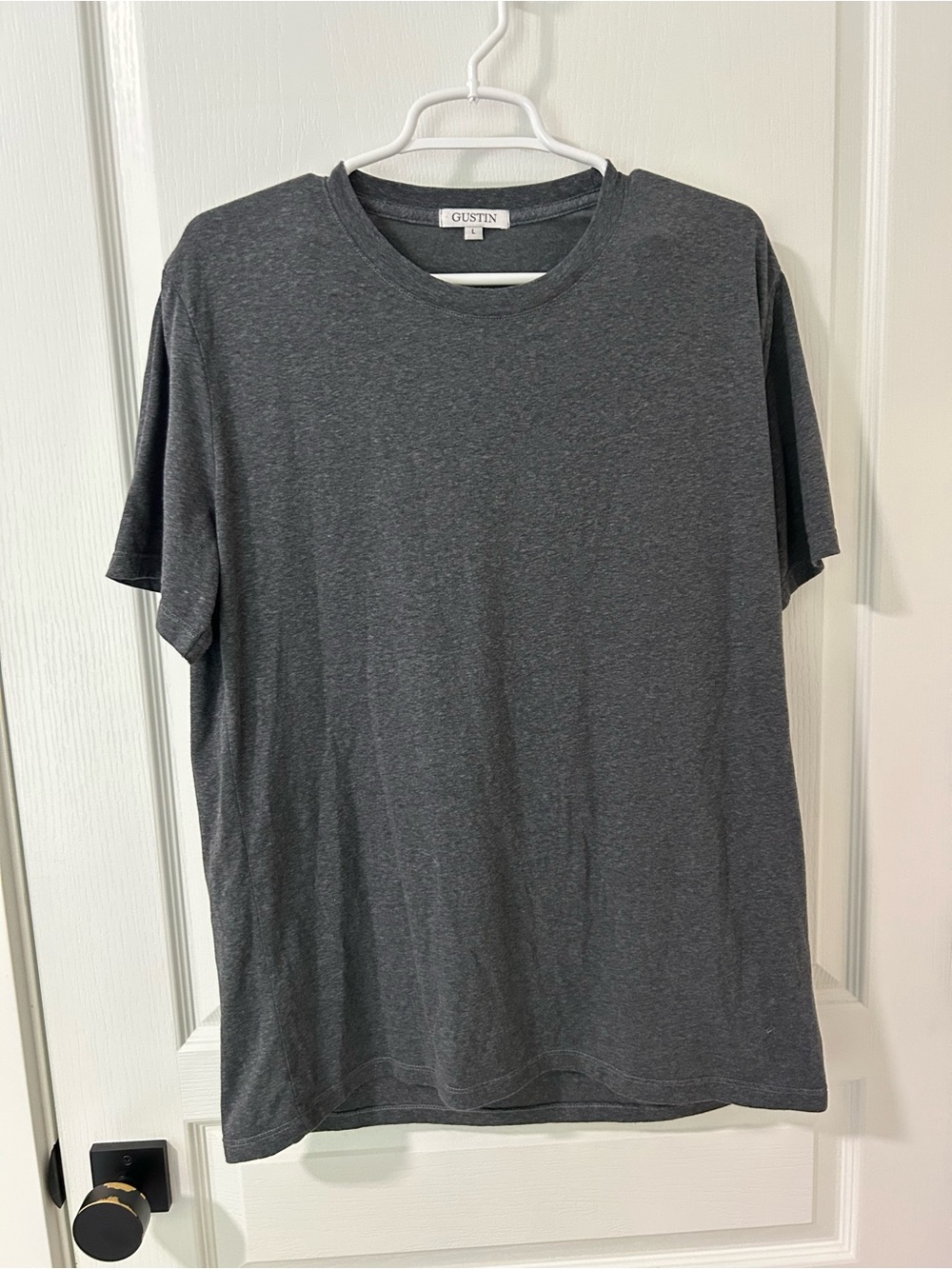 Gustin heathered charcoal crewneck t-shirt